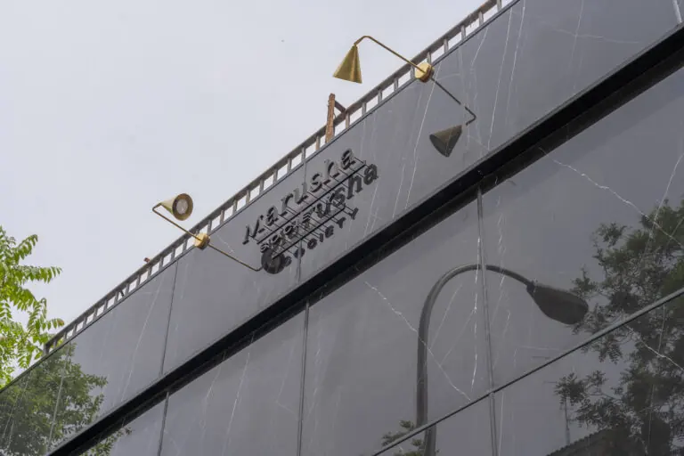 Marquina Black de Ascale aplicado en un proyecto real — imagen 6