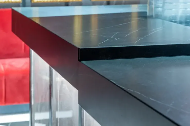 Marquina Black de Ascale aplicado en un proyecto real — imagen 7