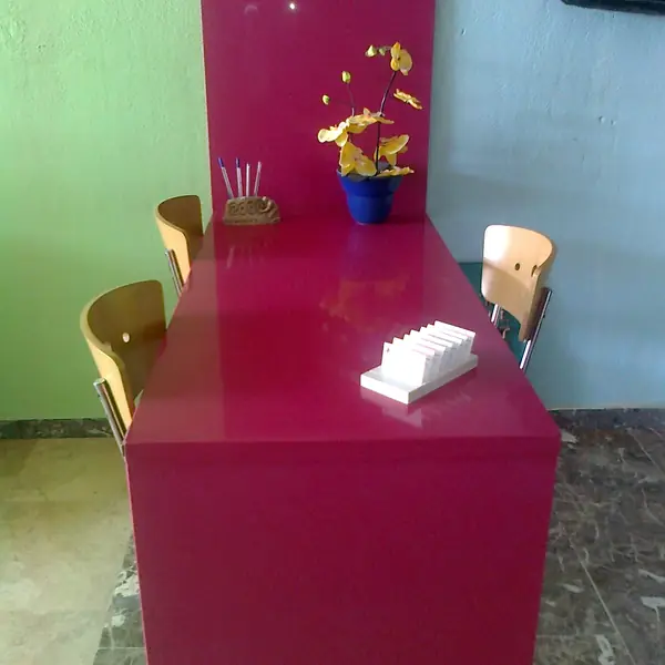 Mesa y frontal