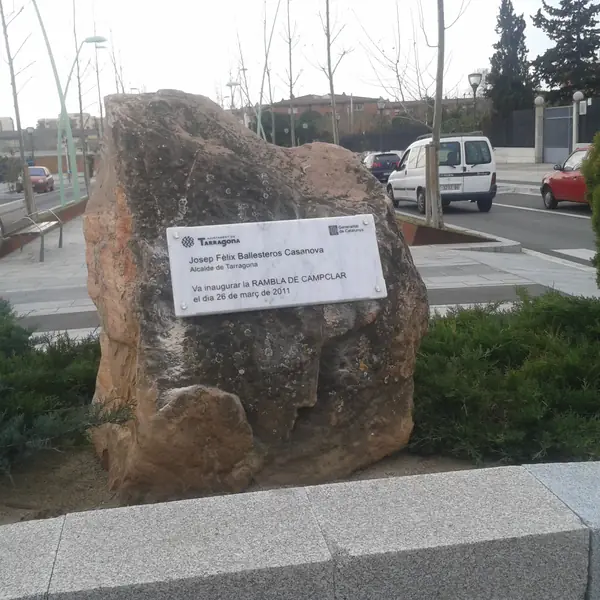 Placa en piedra — imagen 7